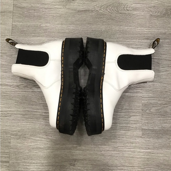 Dr. Martens 2976 Quad Smooth Leather Platform Chelsea Boots White Women’s Size 7 - Picture 4 of 8